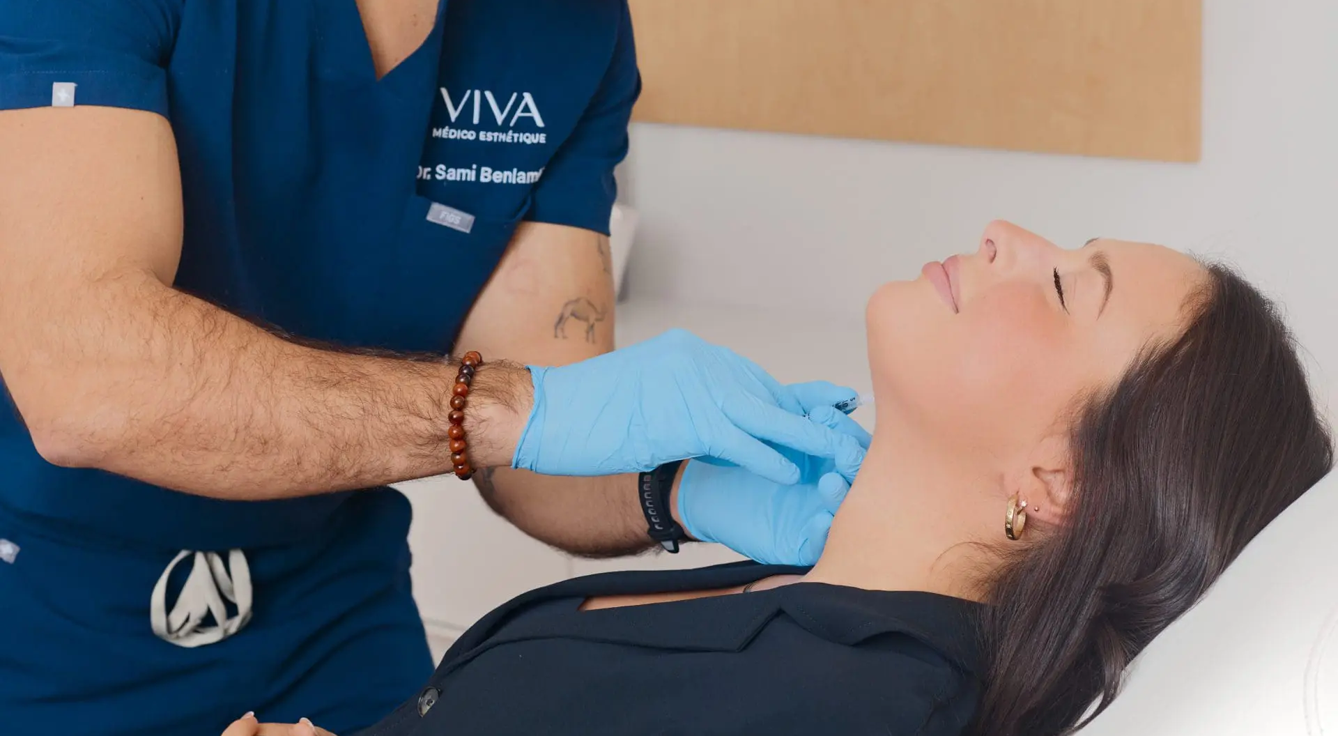 Acide désoxycholique : éliminez le double menton sans chirurgie